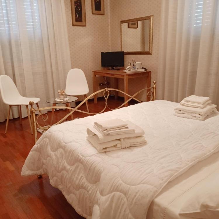 La Casa Di Tino Hotel Fontanellato Luaran gambar